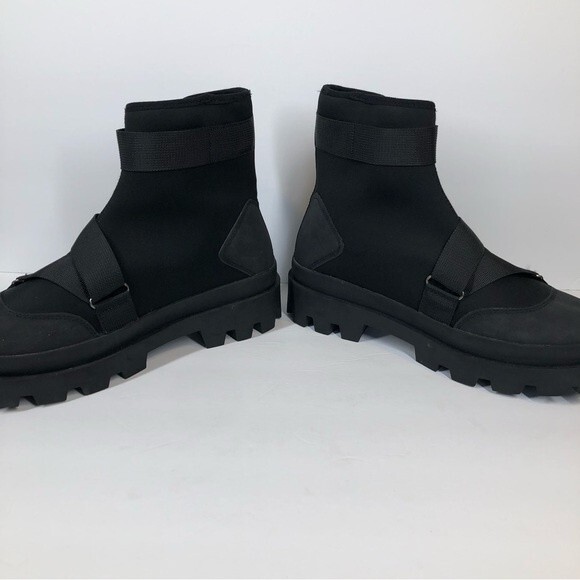 ASOS Black Chelsea Boots Scuba With Strapping Chunky Sole Size 10 - Picture 4 of 8